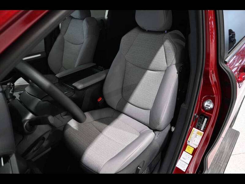 2026 Toyota Sienna LE 8-Passenger
