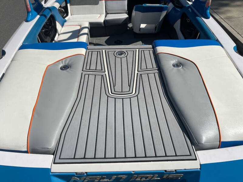 2011 correct craft Sport Natique 200 V