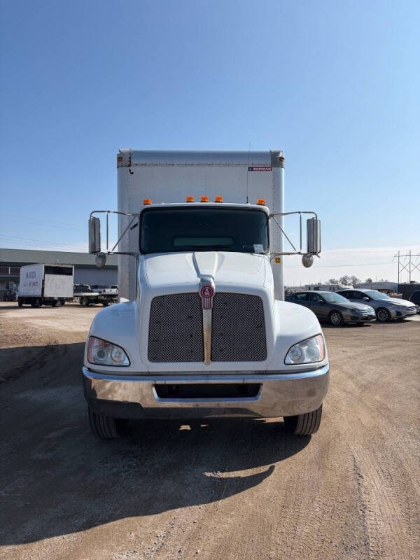 2018 Kenworth T270