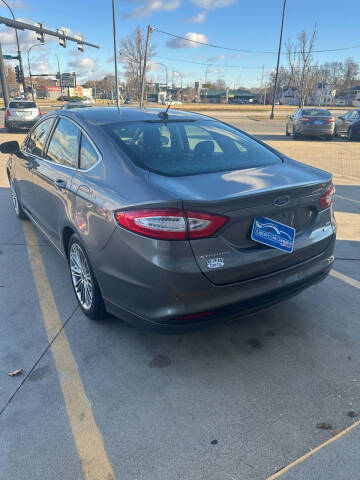 2013 Ford Fusion SE