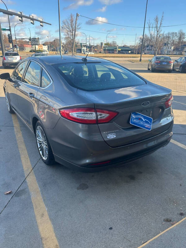 2013 Ford Fusion SE