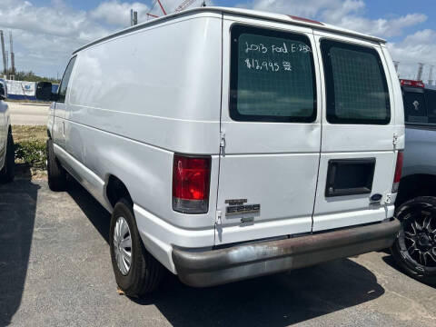 2013 Ford E-Series E-250