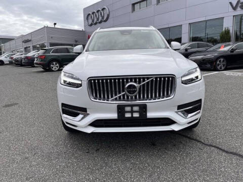 2023 Volvo XC90 Recharge T8 Ultimate Bright Theme 7P