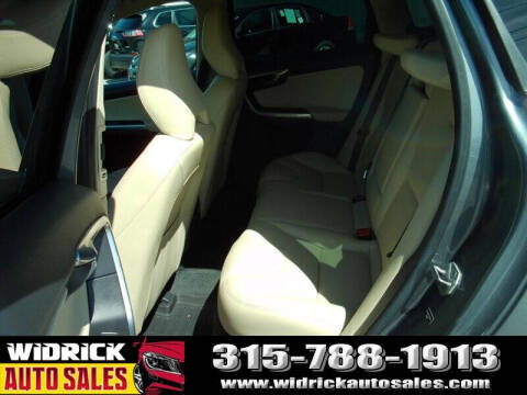 2016 Volvo XC60 T6 Drive-E