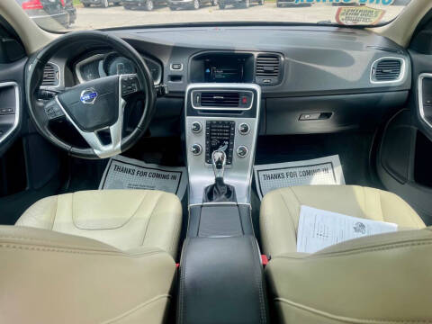 2017 Volvo V60 T5 Premier