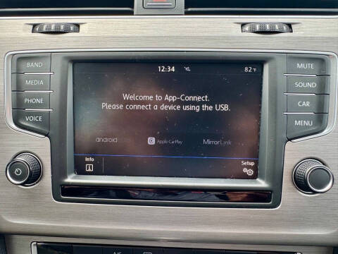 2017 Volkswagen Golf TSI S