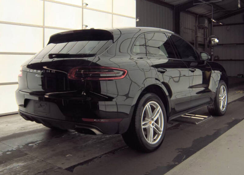 2017 Porsche Macan