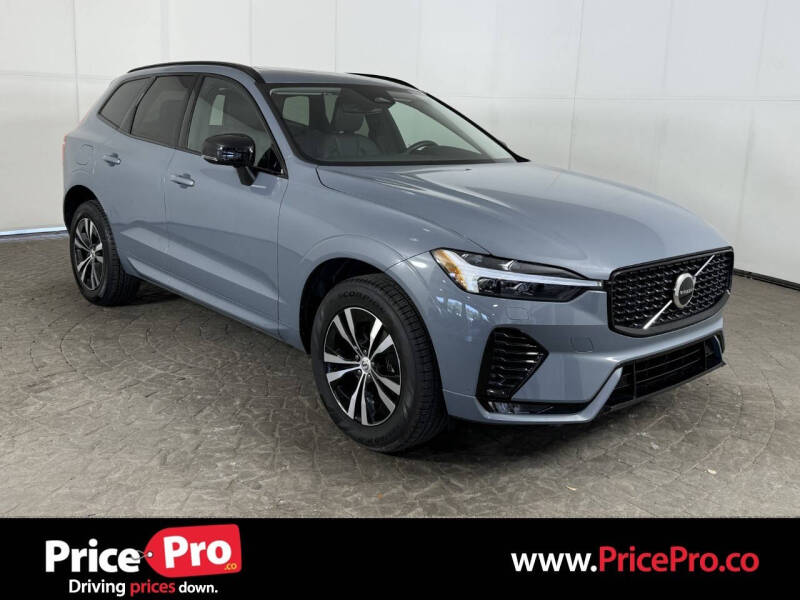 2024 Volvo XC60 B5 Core Dark Theme