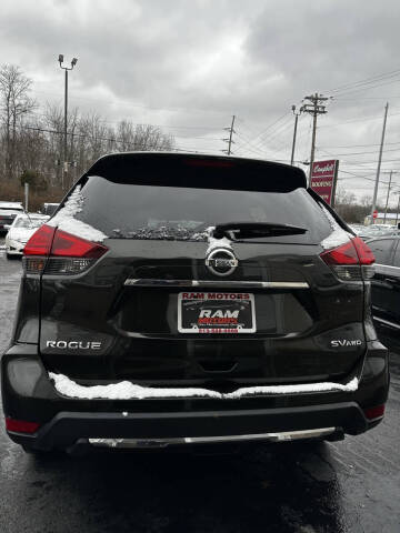 2017 Nissan Rogue SV