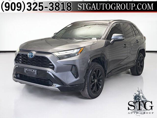2022 Toyota RAV4 Hybrid SE