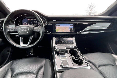 2020 Audi Q8 quattro Premium Plus 55 TFSI