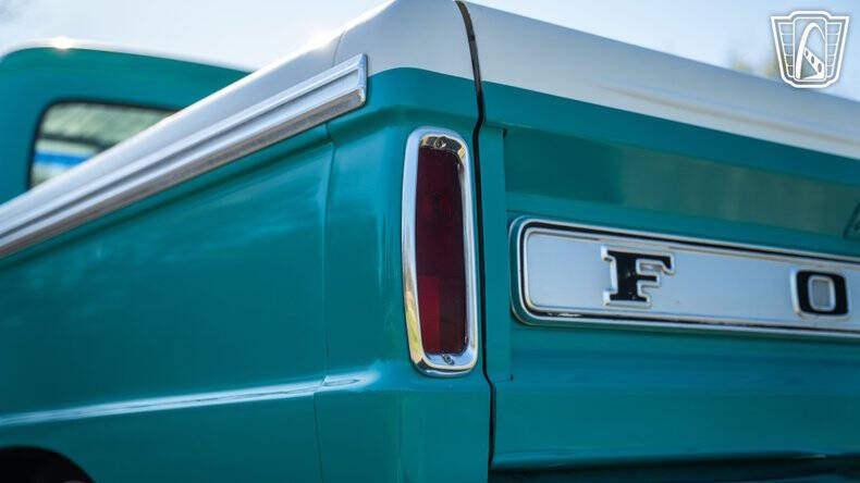 1966 Ford F-100