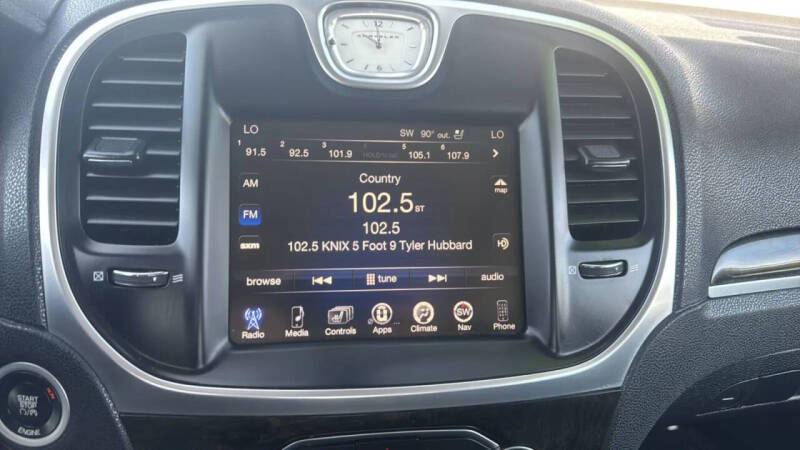 2016 Chrysler 300 C
