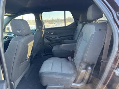 2022 Chevrolet Traverse LT Cloth