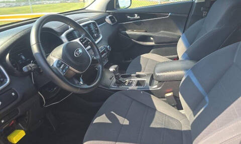 2019 Kia Sorento S V6