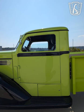 1945 Diamond T 509