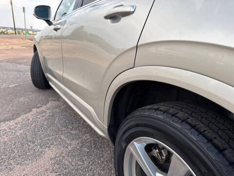 2016 Volvo XC90 T5 Momentum