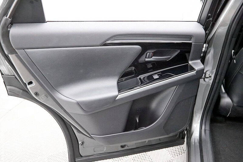 2024 Toyota bZ4X Limited