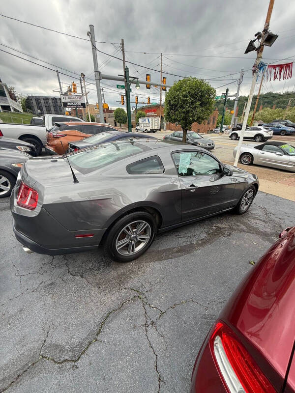 2012 Ford Mustang V6 Premium