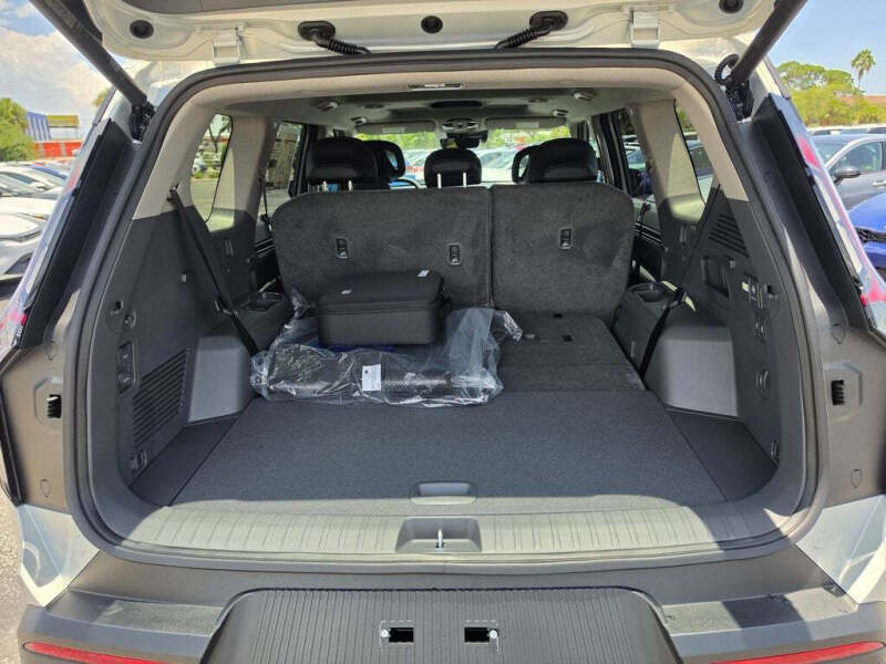 2026 Kia EV9 Light Long Range