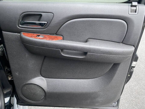 2012 Chevrolet Avalanche LTZ