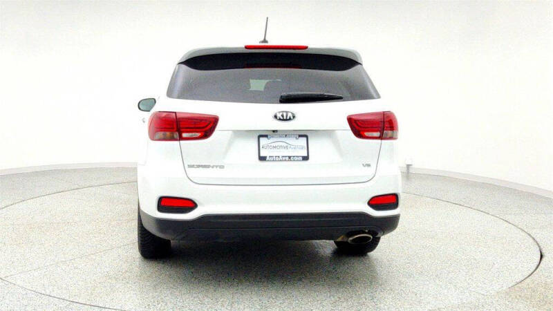 2019 Kia Sorento LX V6