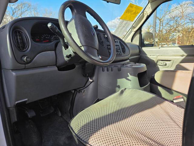 2005 Ford E-Series E-250