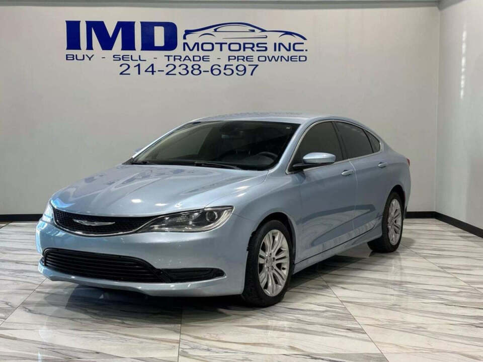 2015 Chrysler 200 for sale at IMD MOTORS, INC in Dallas, TX