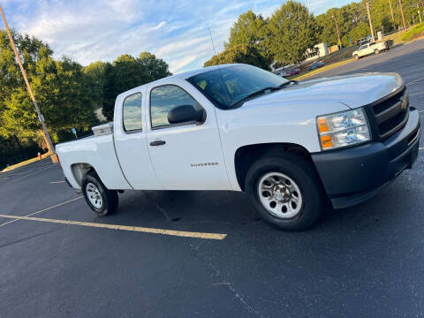 2013 Chevrolet Silverado 1500 for sale at Dalia Motors LLC in Winder GA