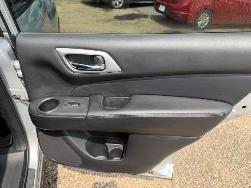 2020 Nissan Pathfinder Platinum