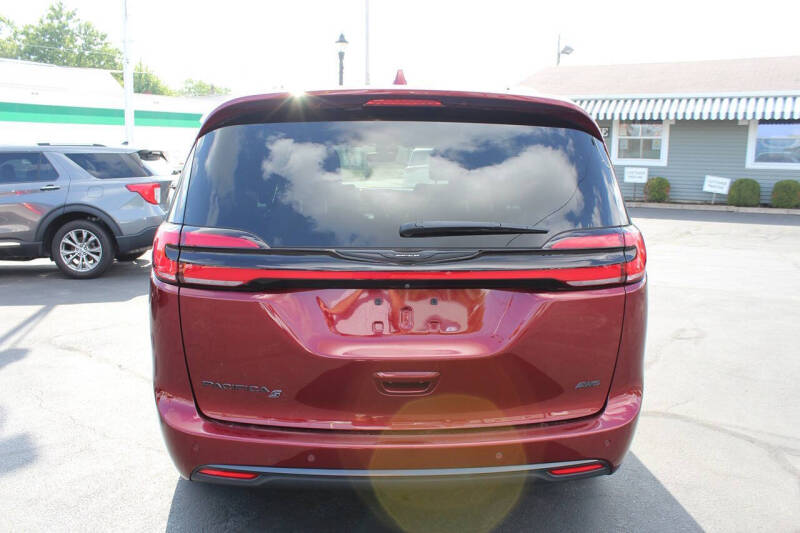 2022 Chrysler Pacifica Touring L