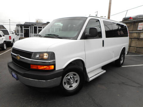2017 Chevrolet Express LT 3500
