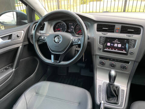 2015 Volkswagen Golf TSI SEL