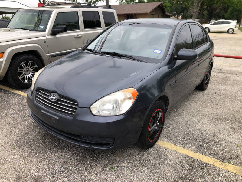 2010 Hyundai Accent for sale at John 3:16 Motors in San Antonio TX