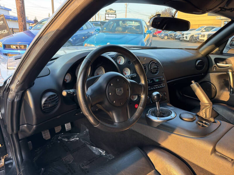 2004 Dodge Viper SRT-10