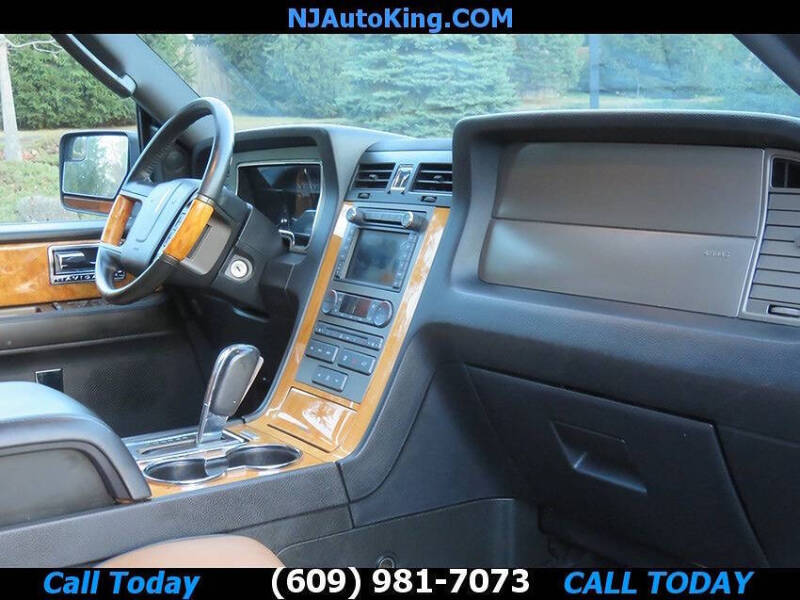 2012 Lincoln Navigator L