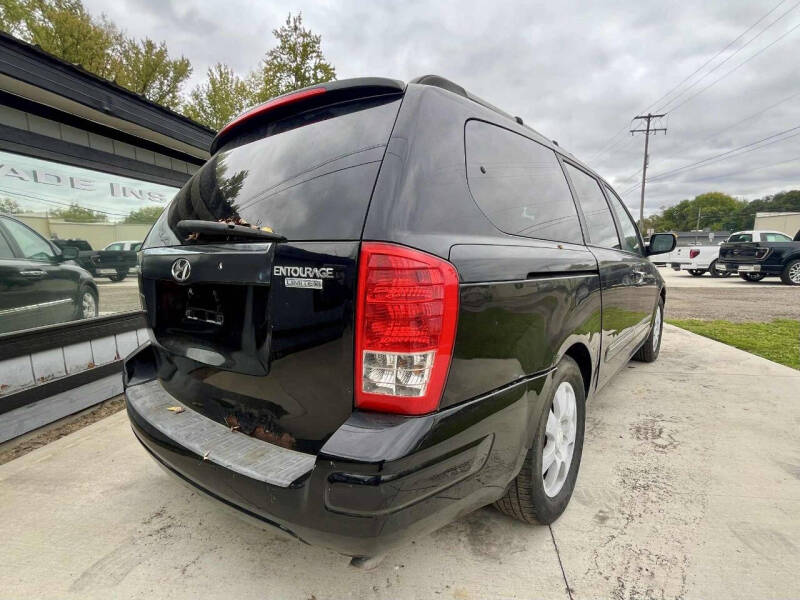 2007 Hyundai Entourage Limited