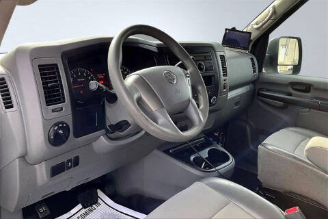 2017 Nissan NV
