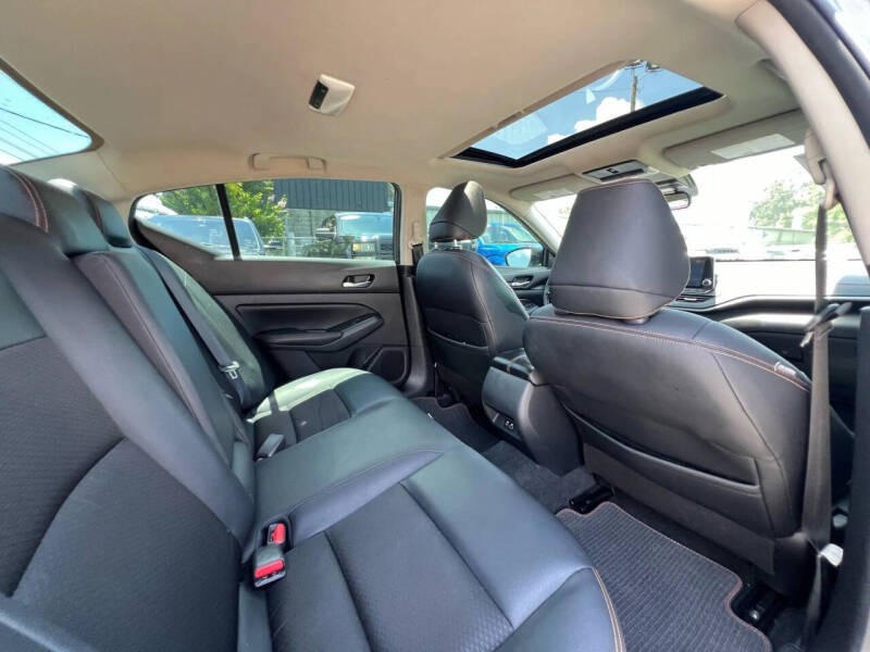 2021 Nissan Altima 2.5 SR