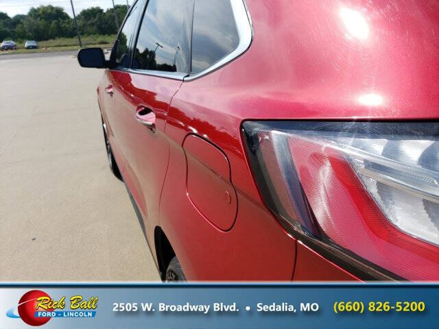 2023 Ford Edge Titanium