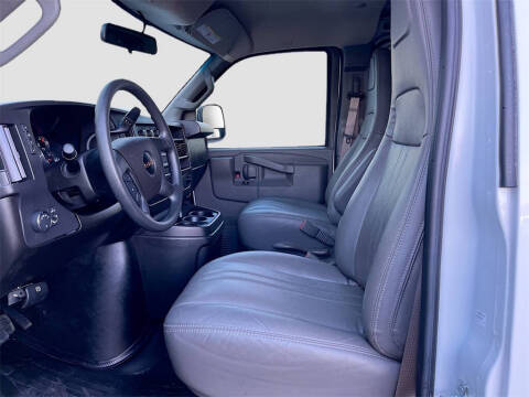 2024 GMC Savana 2500