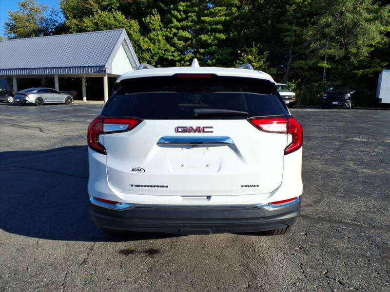 2024 GMC Terrain SLT