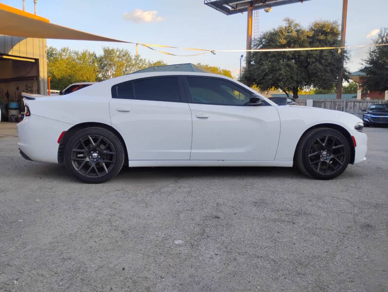 2019 Dodge Charger SXT