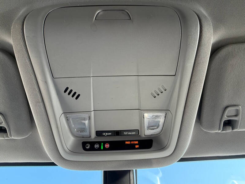 2017 GMC Acadia SLE-2