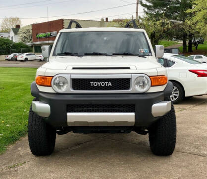 2013 Toyota FJ Cruiser for sale at Stephen Motor Sales LLC in Caldwell OH