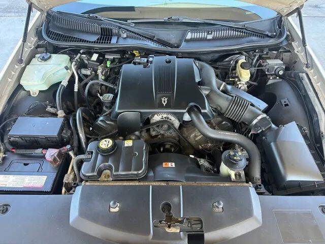 2004 Lincoln Town Car Signature