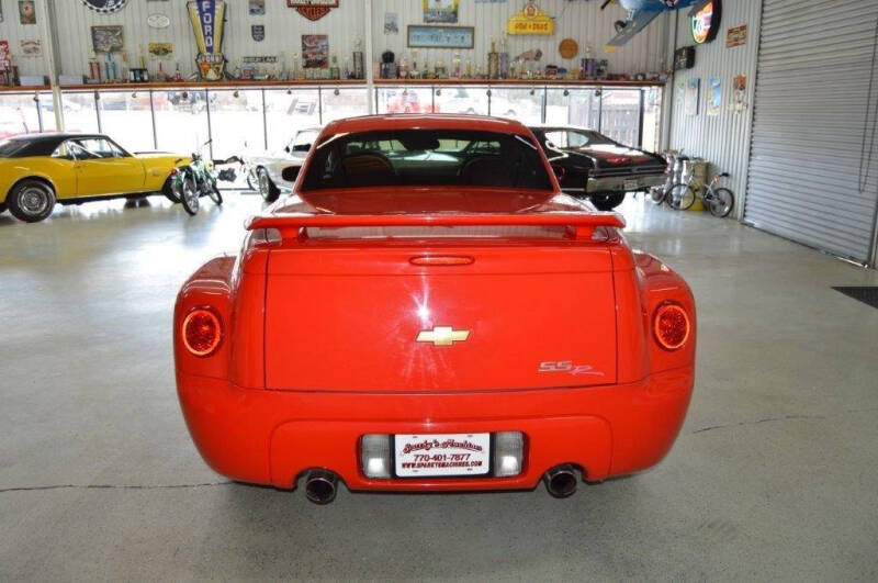 2004 Chevrolet SSR LS