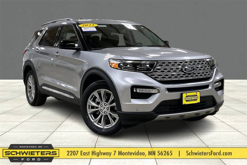 2023 Ford Explorer Limited's photo
