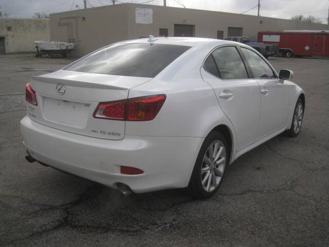 2010 Lexus IS 250 photo 5