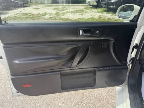 2010 Volkswagen New Beetle